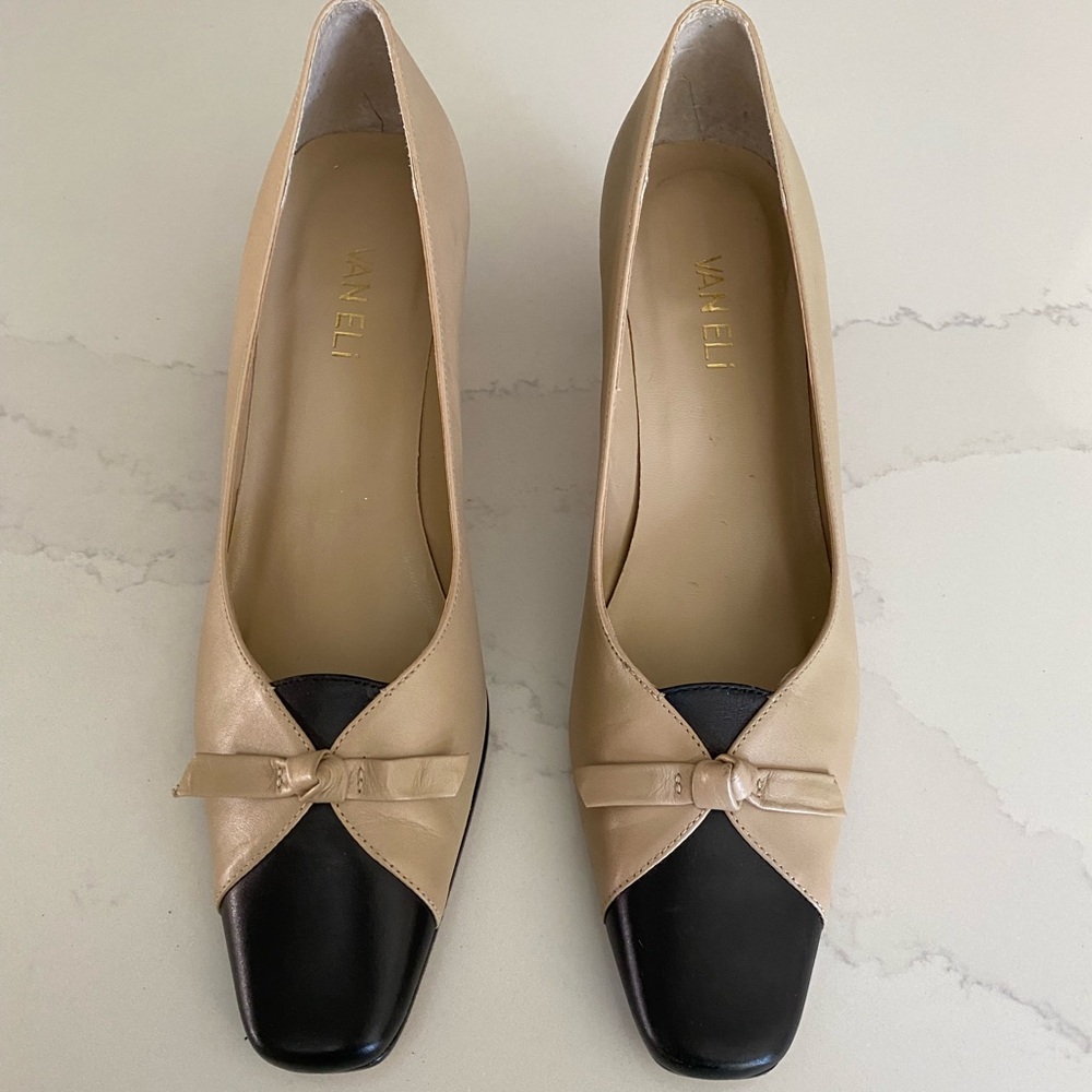 Vintage Van Eli size 8N women’s pumps